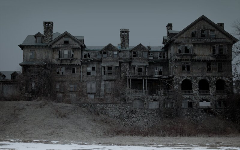 Abandoned Wooden House — Gray, Dreary, Winter, Photograph