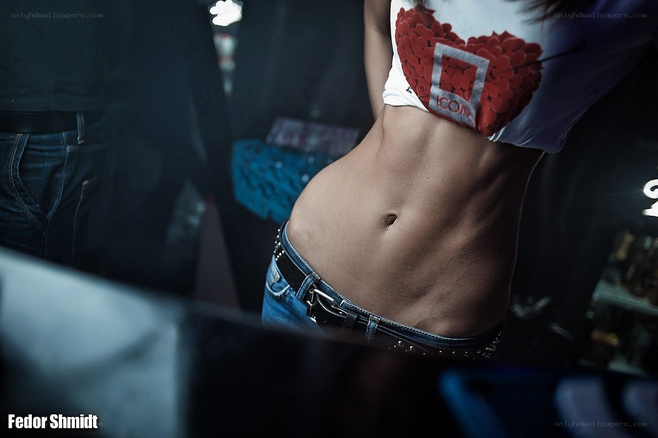 abdominal muscles close-up