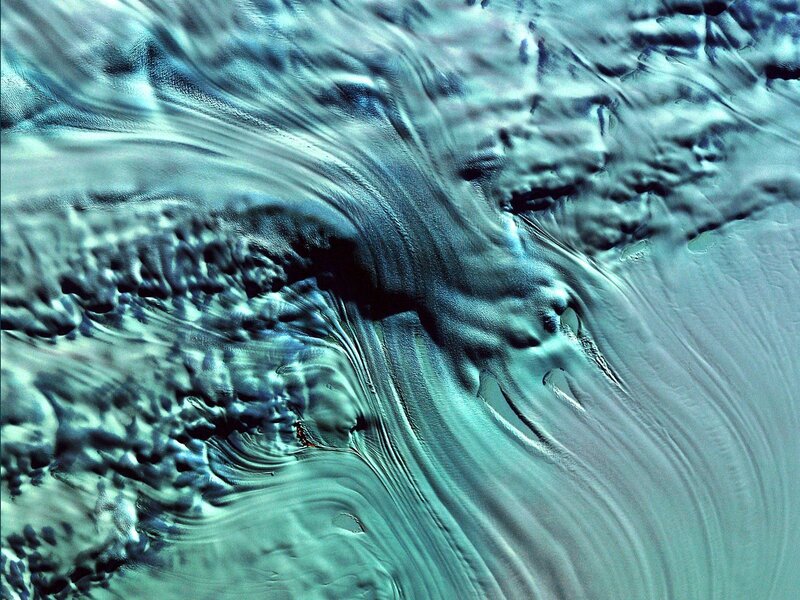 Abstract fluid patterns