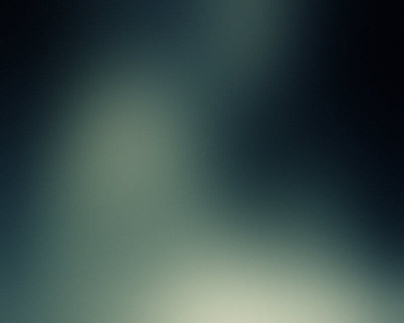 Abstract Light Gradient — Green, Calm
