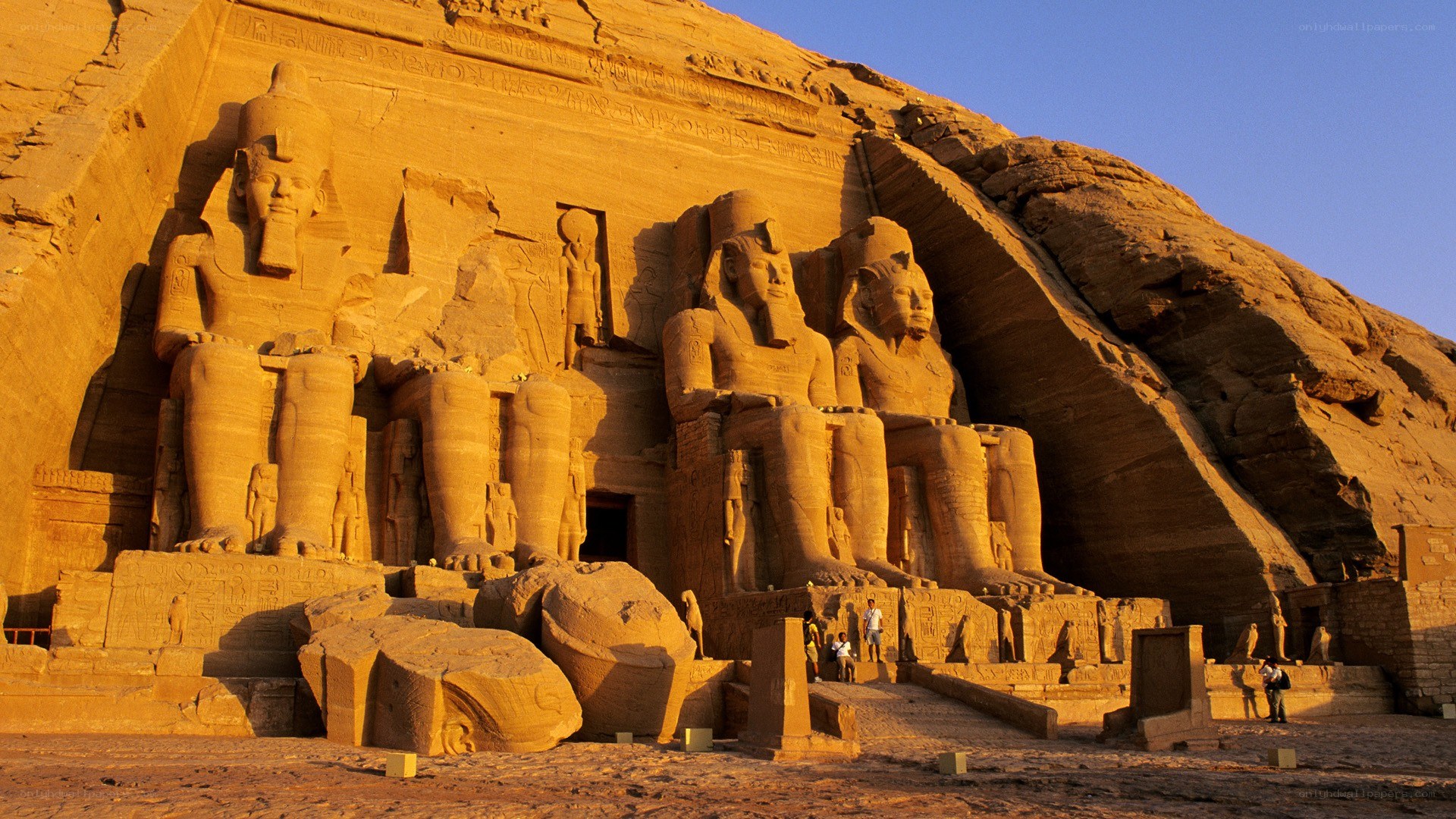 Abu Simbel temple facade