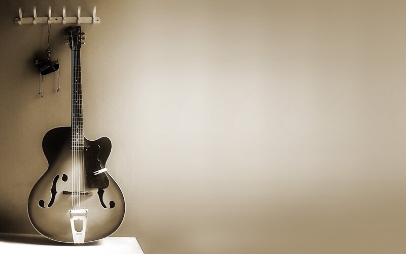 Acoustic Guitar on Stand — Brown