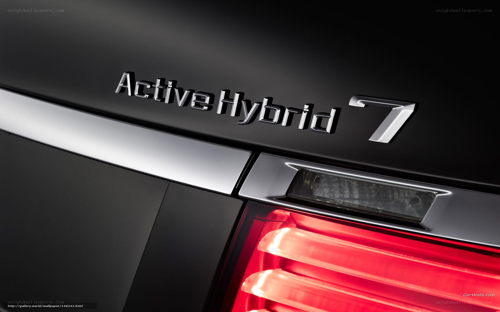 Active Hybrid 7 badge