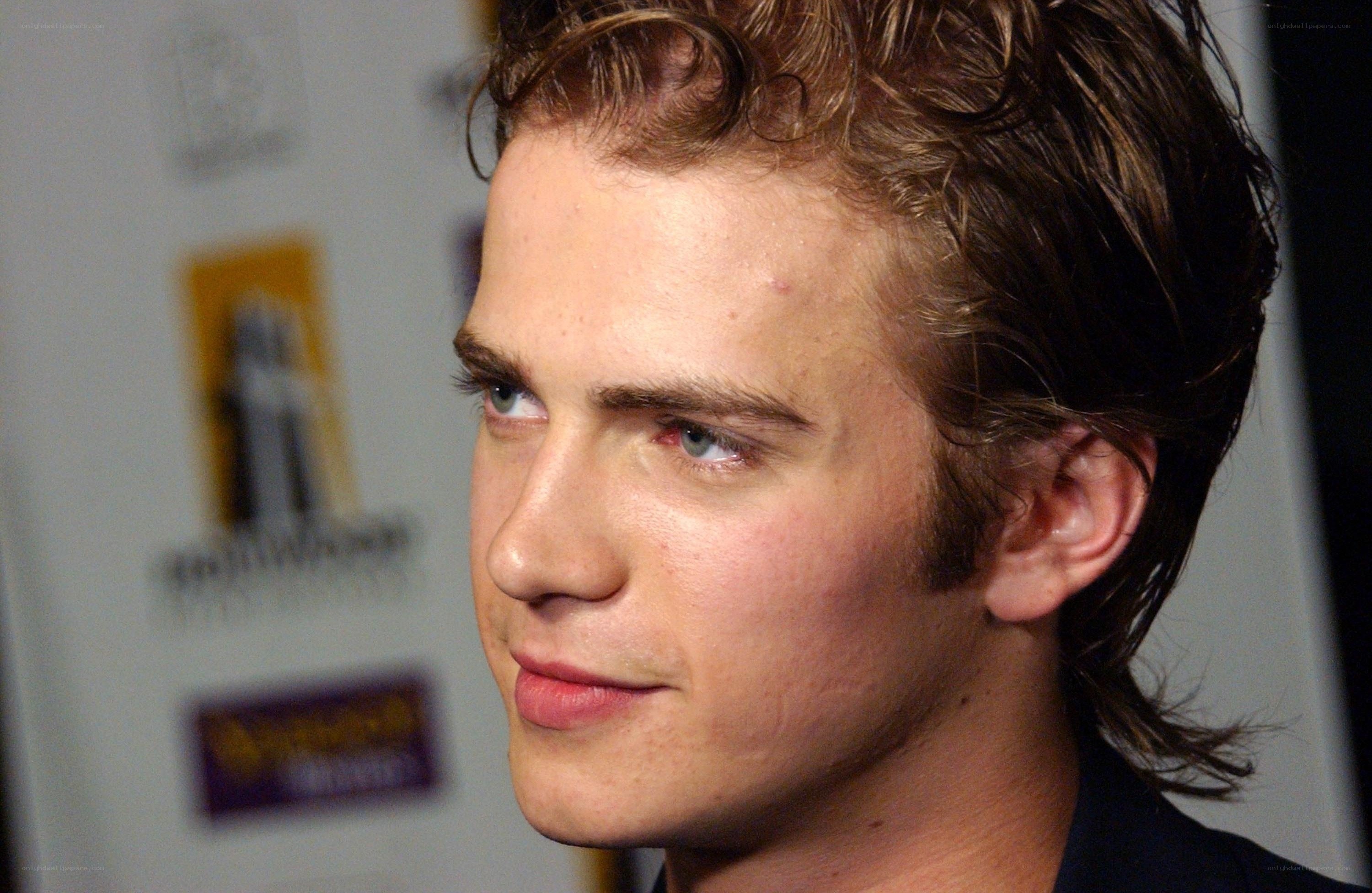 actor at red carpet event