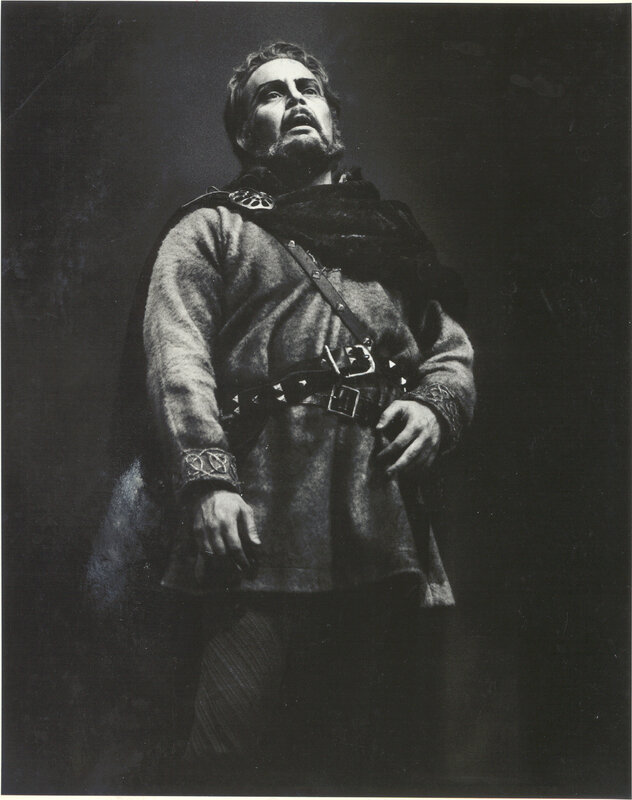 actor in historical costume