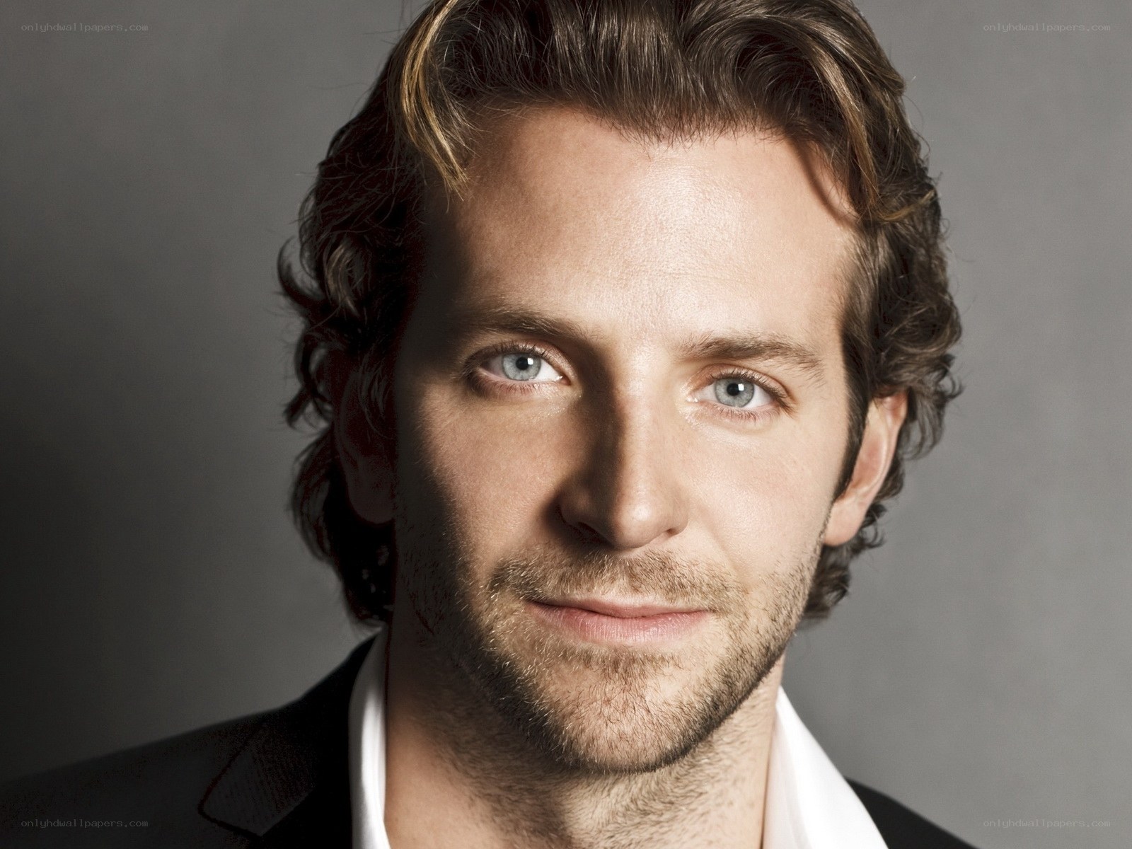 actor with blue eyes