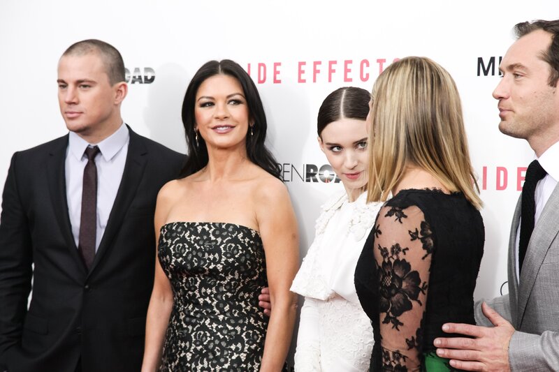 Actors at a movie premiere