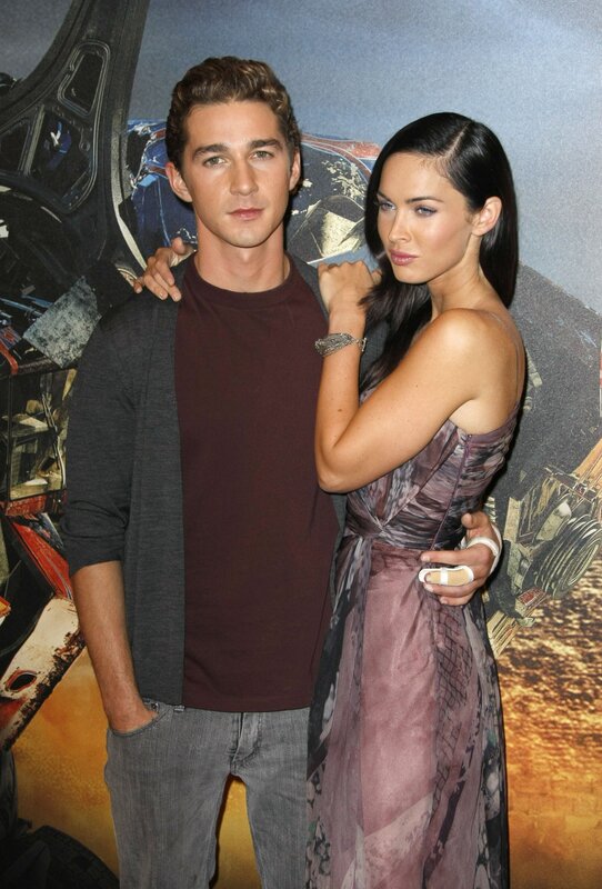 actors at movie premiere