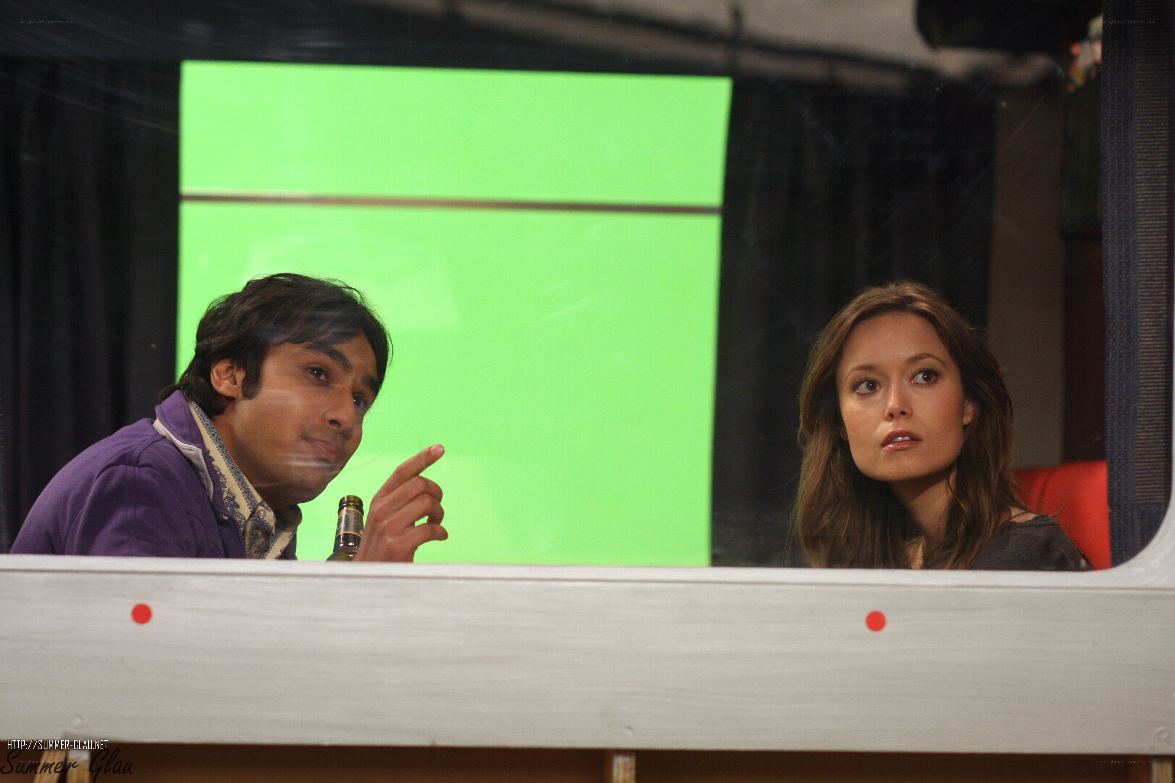 actors on set with green screen