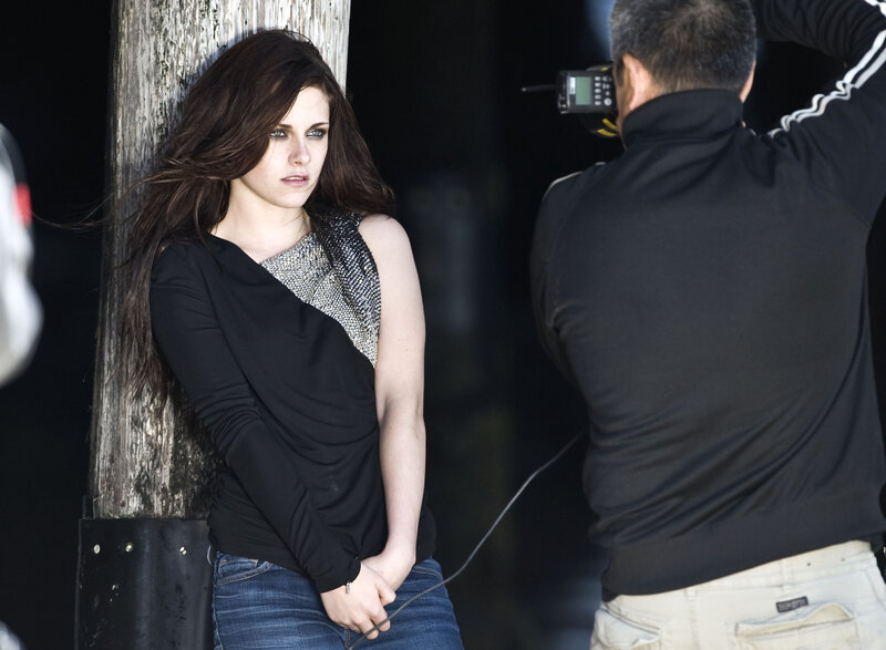actress on film set