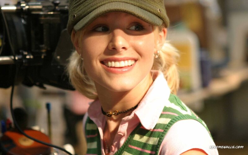 actress on film set