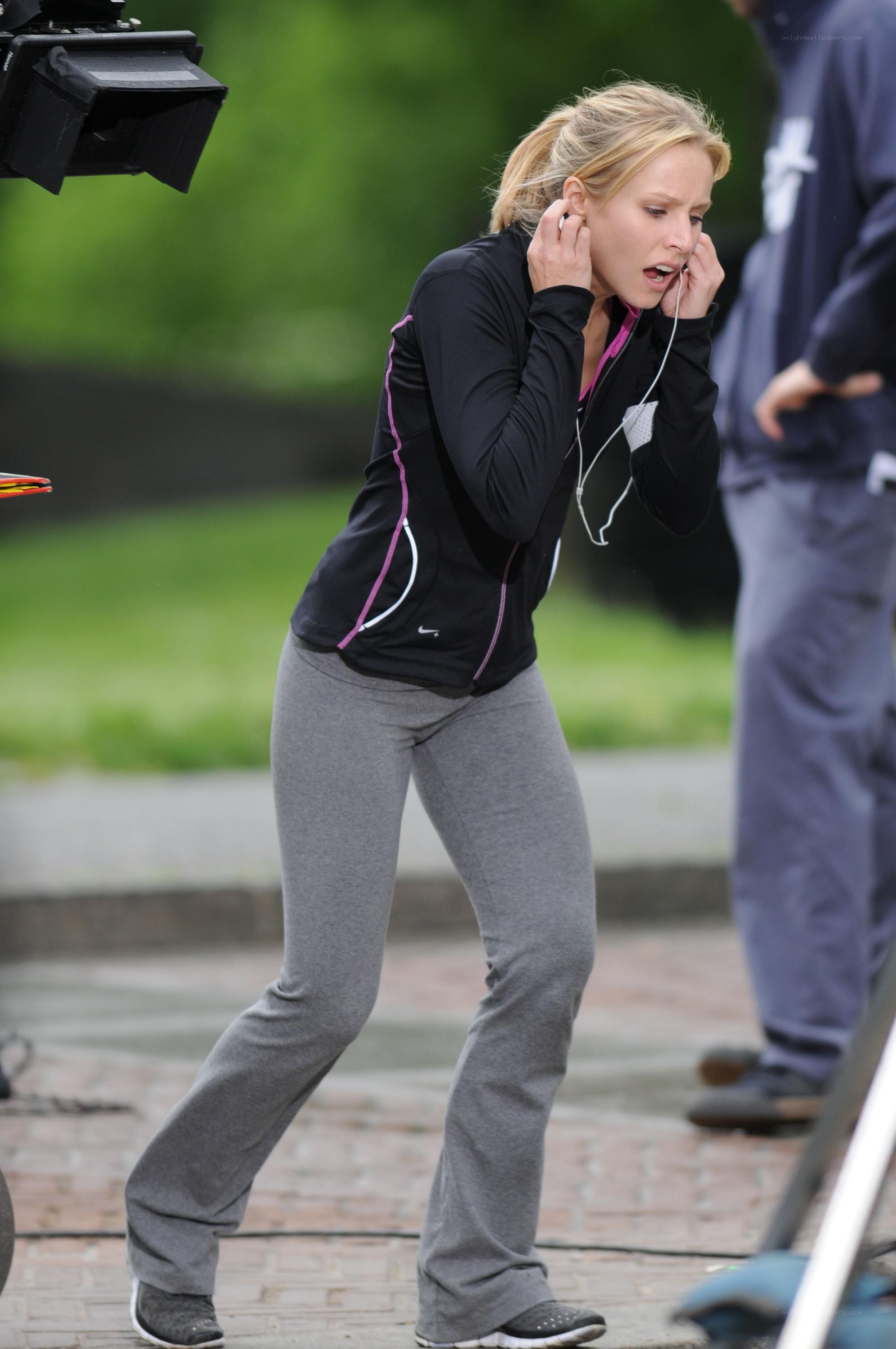 actress on film set