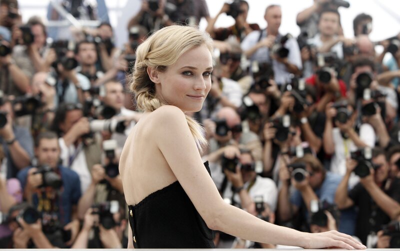 actress on red carpet