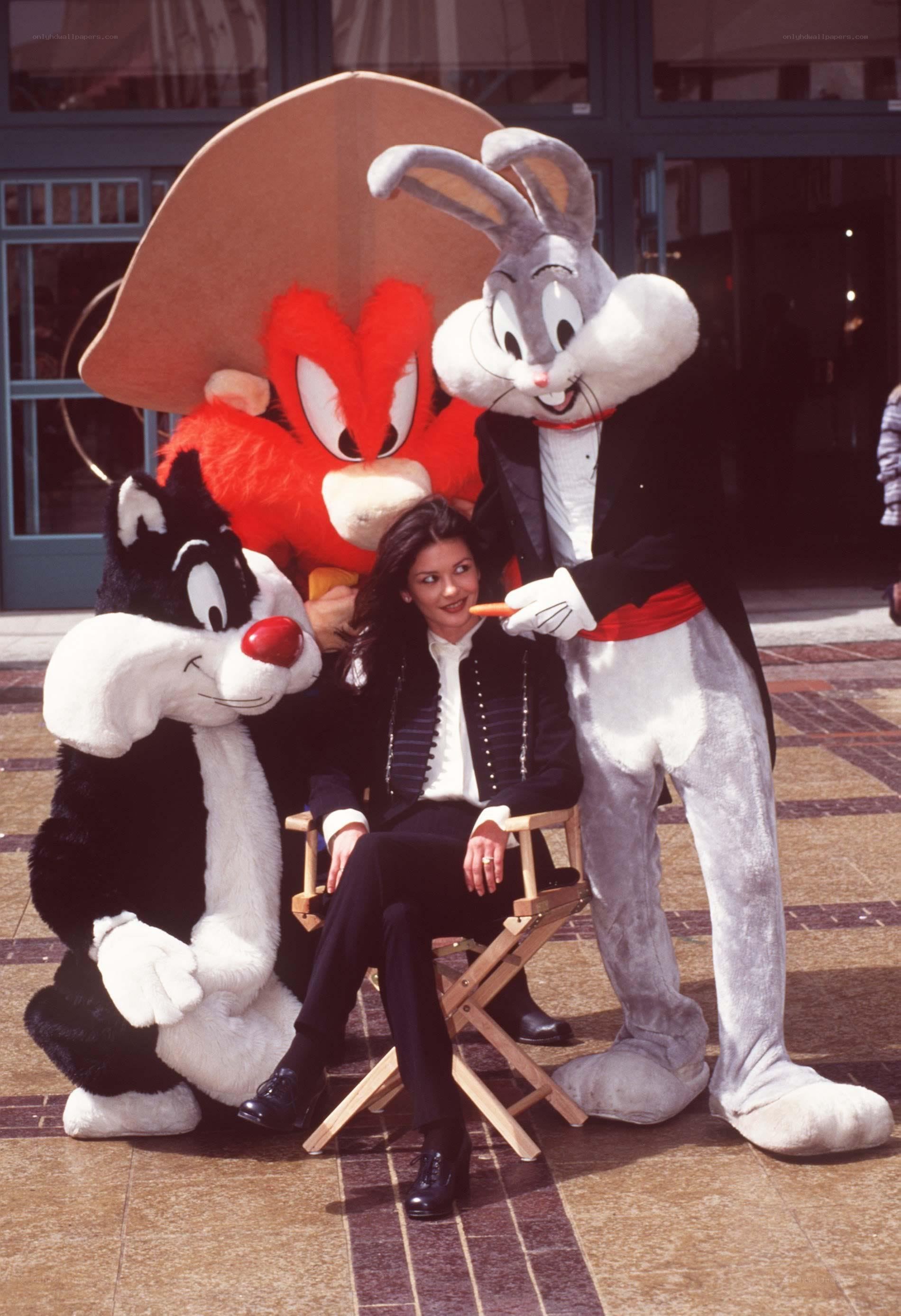 Actress with Looney Tunes characters