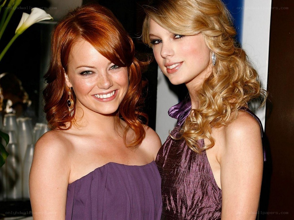 Actresses at a formal event