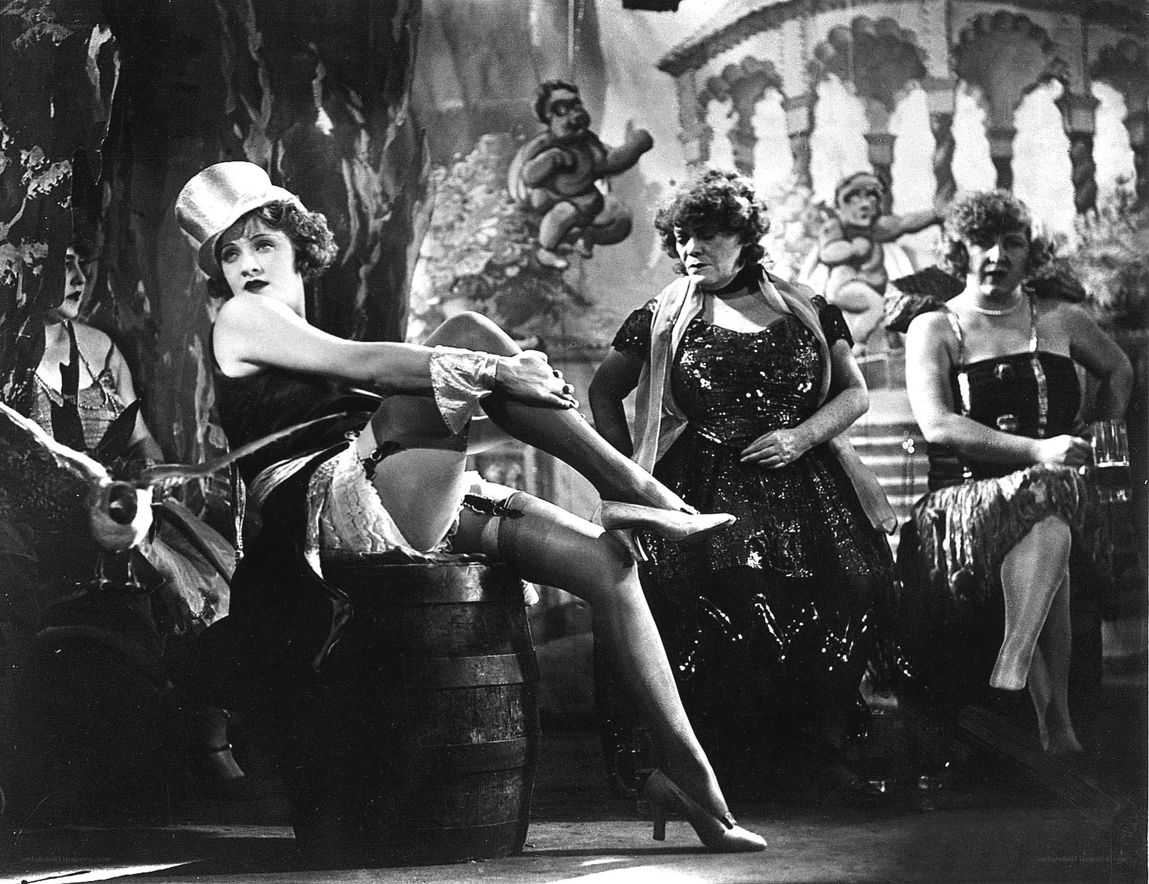 Actresses in a theatrical scene
