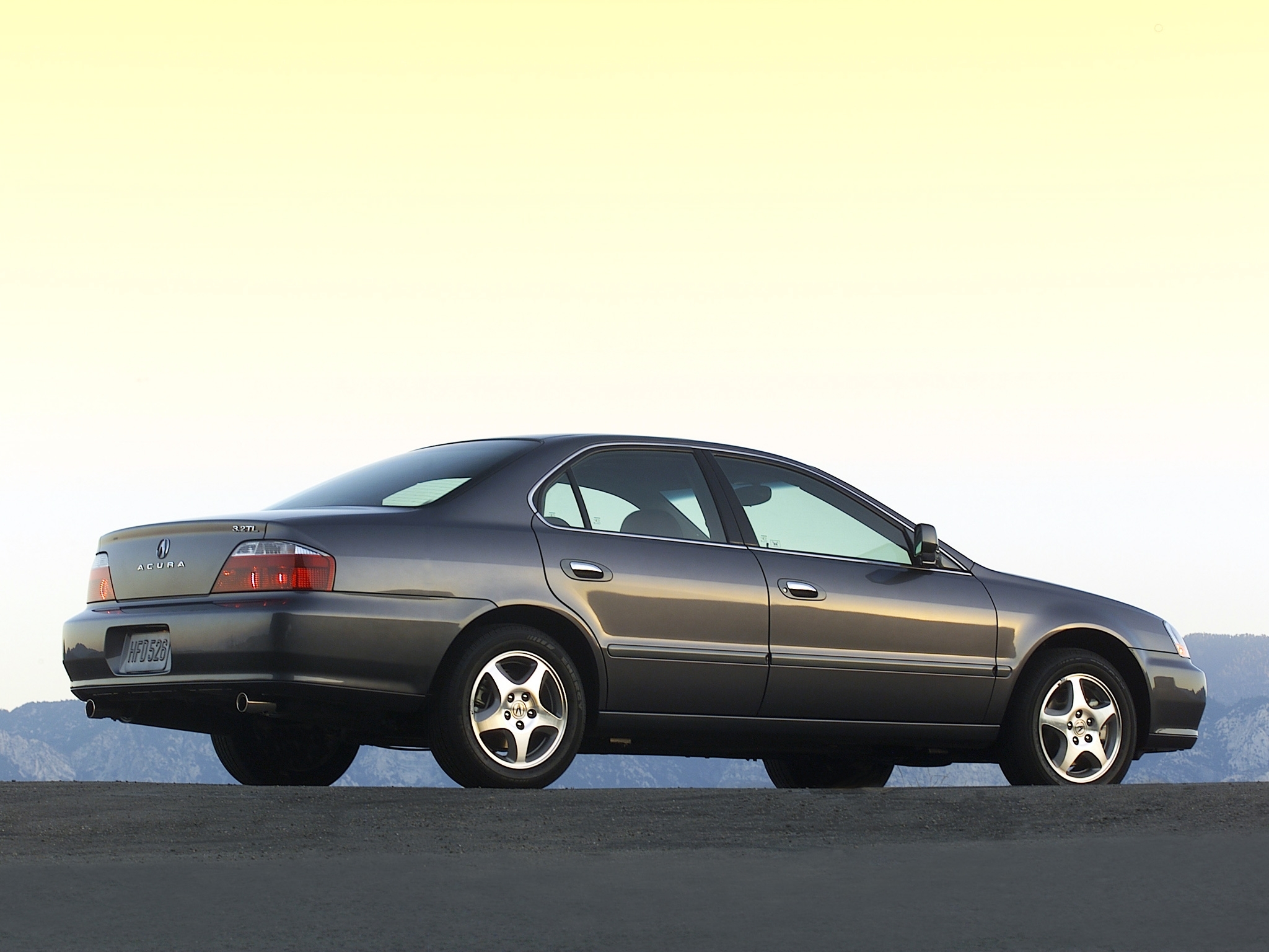 Acura RL sedan side profile