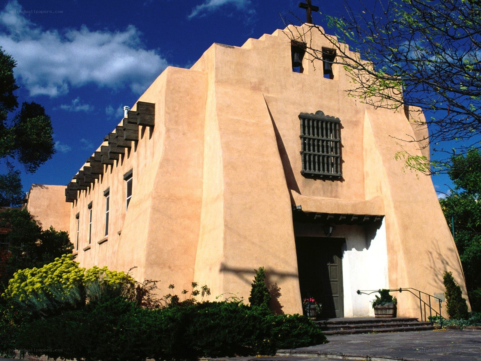 adobe church in santa fe