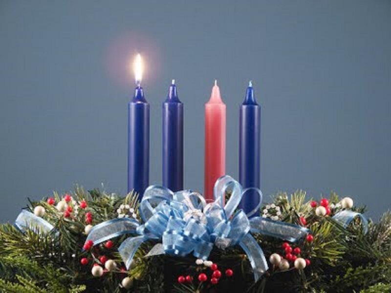 Advent Wreath with Candles — Green, Festive, Winter, Photograph, Pine Branches, Berries