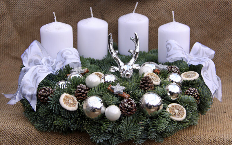 Advent Wreath with Candles — Green, Festive, Winter, Photograph, Pine Cones, Ornaments