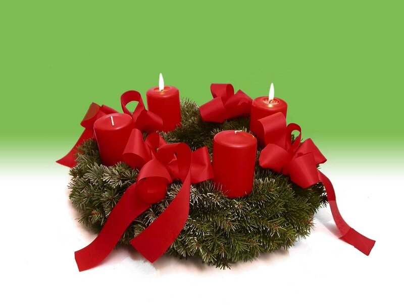 Advent Wreath with Candles — Green, Festive, Winter