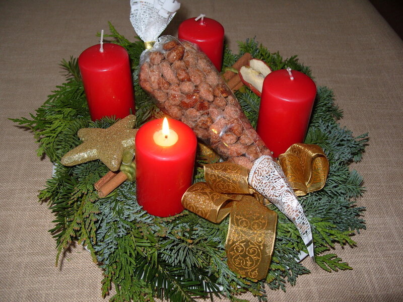 Advent Wreath with Candles — Red, Festive