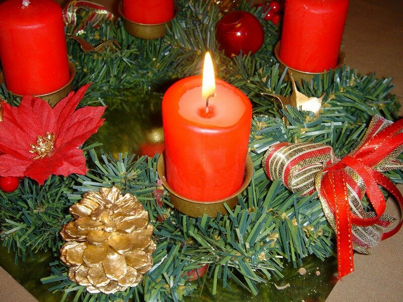Advent Wreath with Candles — Red, Festive, Winter, Photograph, Pine Cone