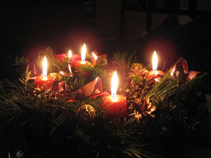 Advent Wreath with Candles — Red, Warm, Night