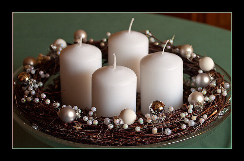 Advent Wreath with Candles — White