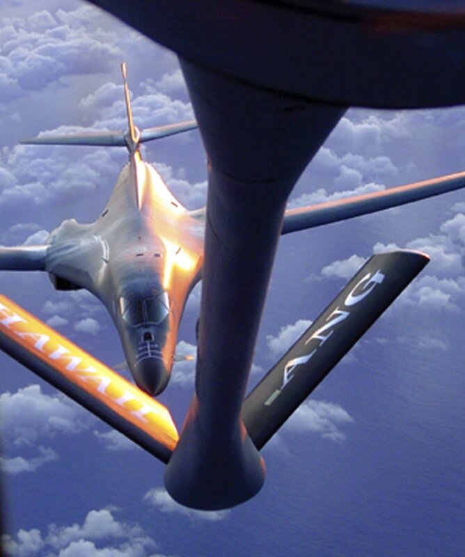 Aerial refueling of a bomber