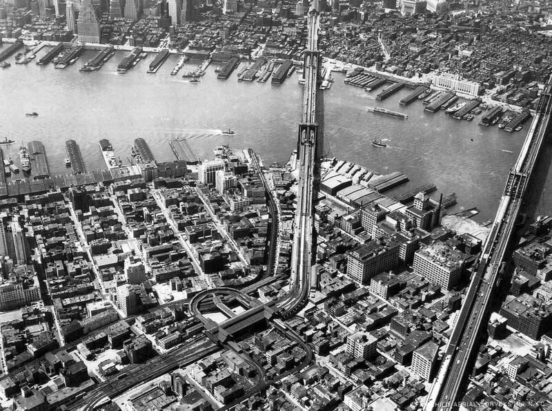 Aerial view of Brooklyn Bridge