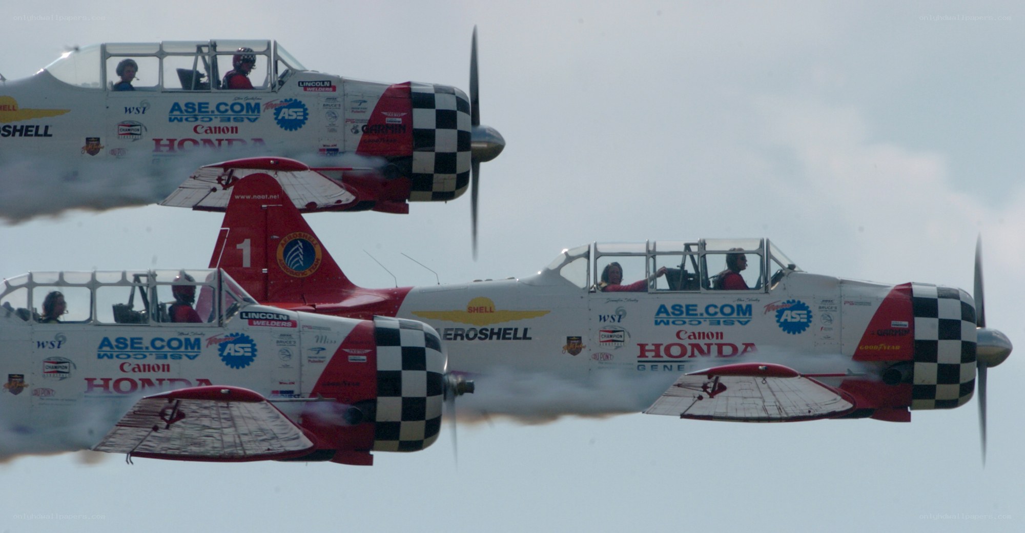 Aerobatic planes in formation