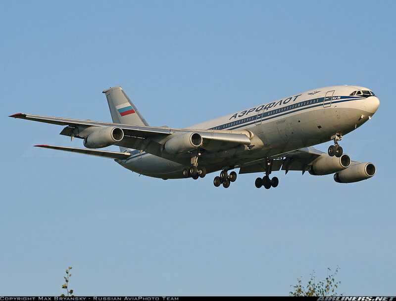 Aeroflot Ilyushin Il-86 landing