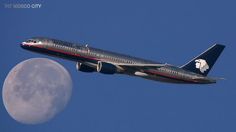 Aeromexico Airplane