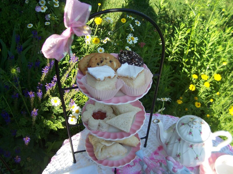 Afternoon Tea Set — Pink, Serene