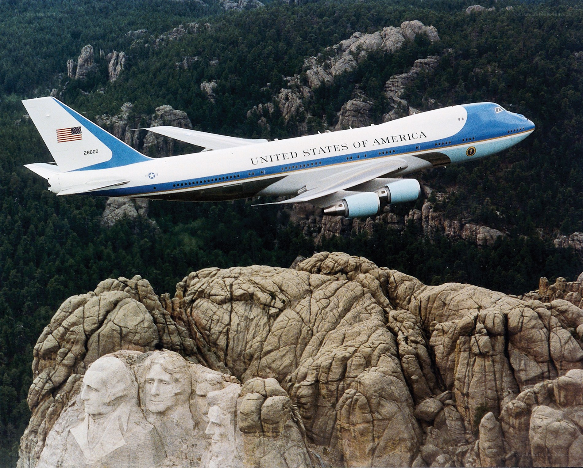 Air Force One near Mount Rushmore