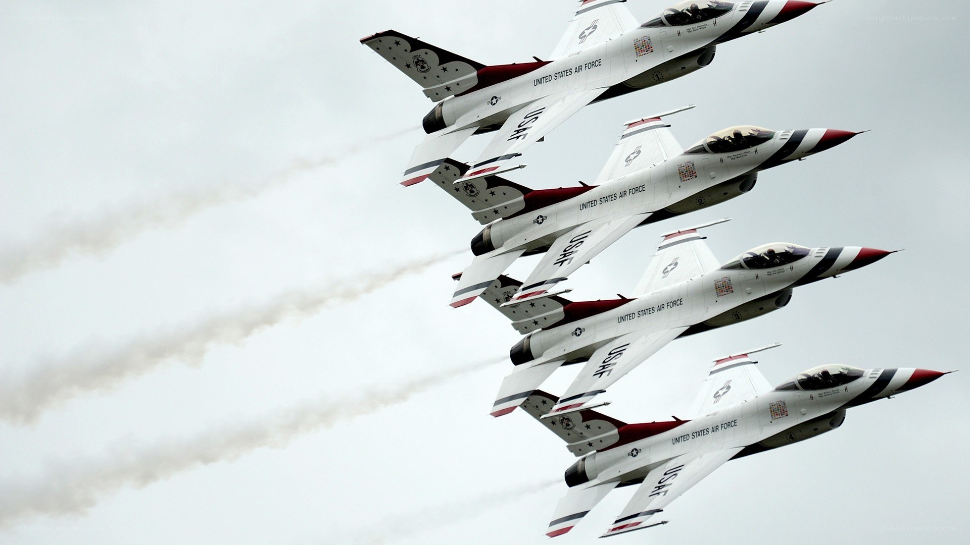 Air Force Thunderbirds in formation