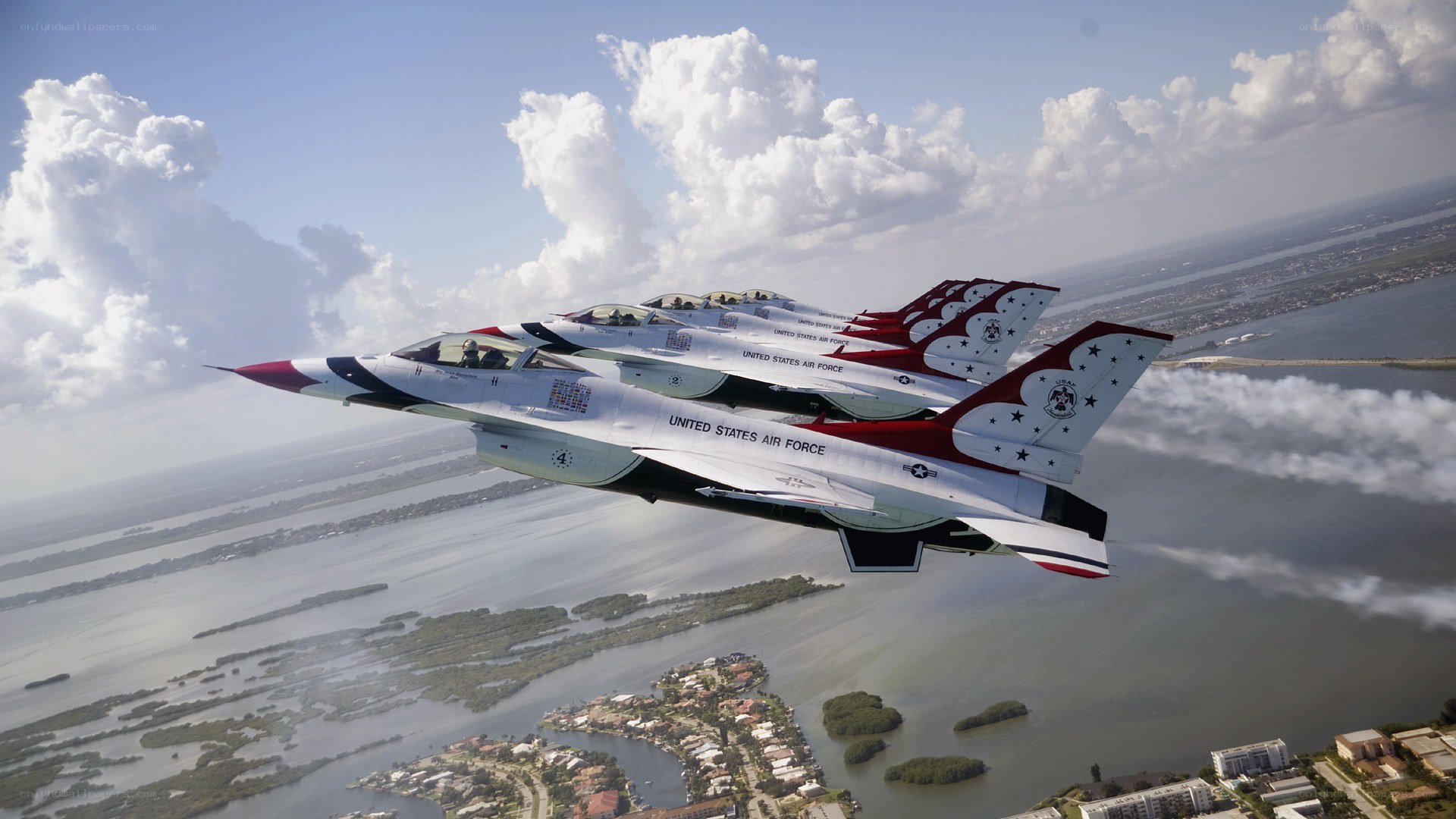 Air Force Thunderbirds in formation