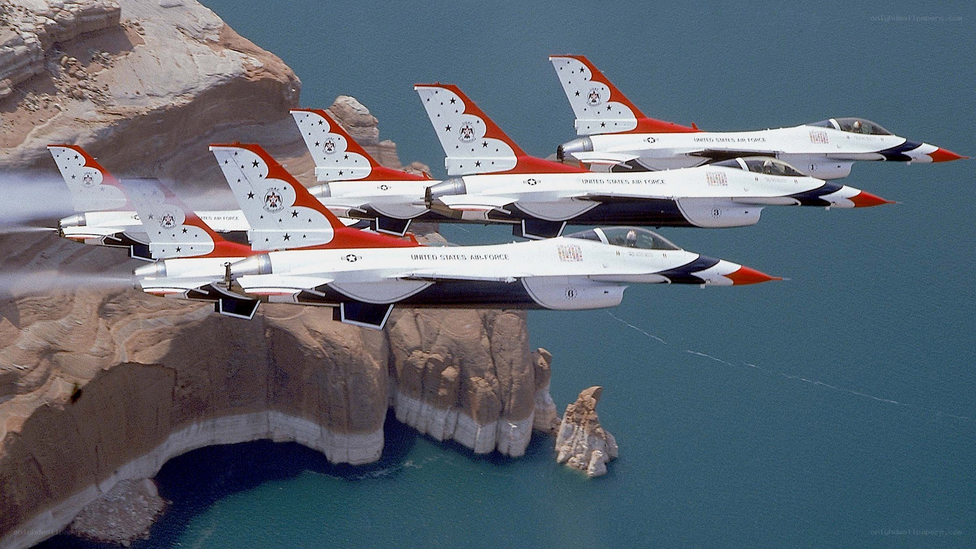 Air Force Thunderbirds in formation