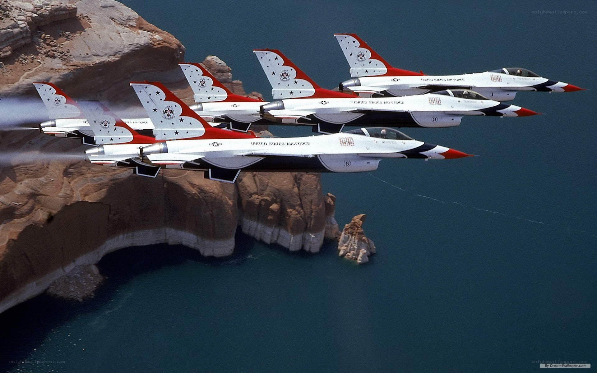 Air Force Thunderbirds in formation