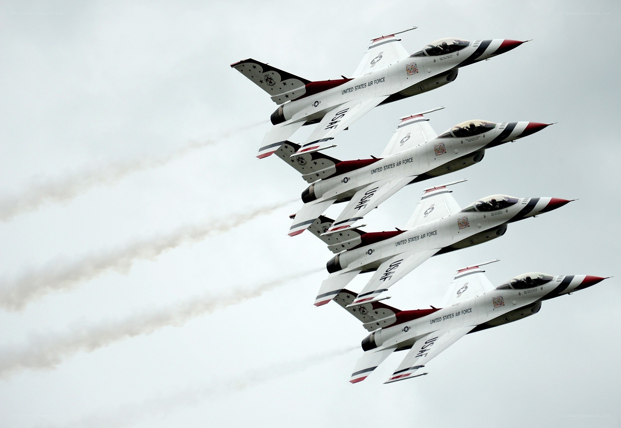 Air Force Thunderbirds in formation