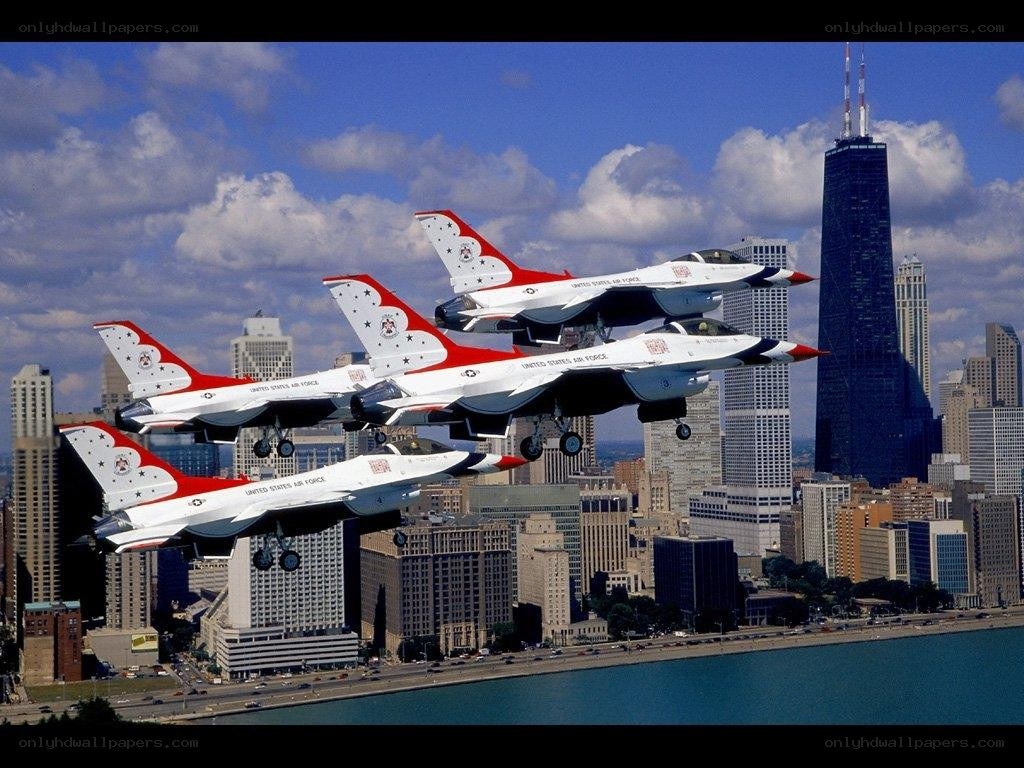 Air Force Thunderbirds over Chicago