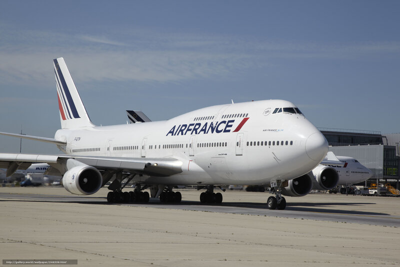 Air France Boeing 747 on tarmac