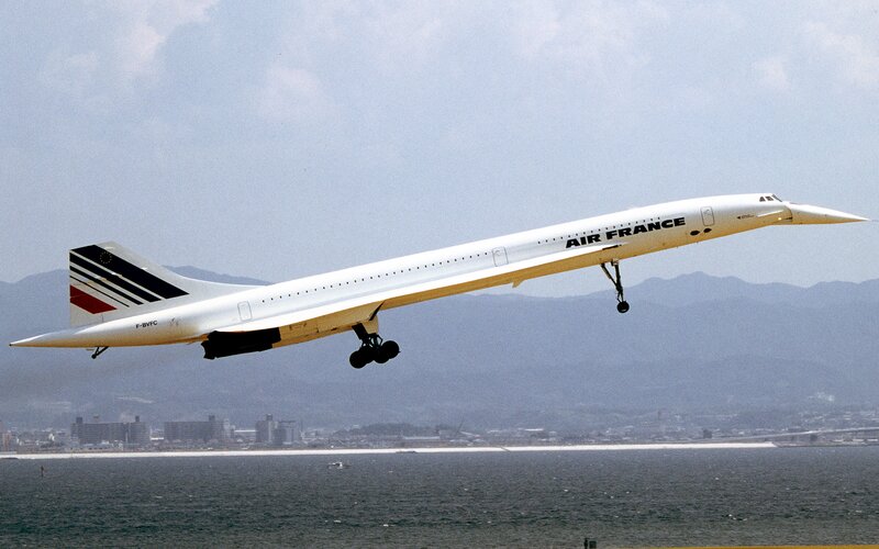 Air France Concorde — White, Calm