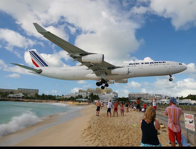 Air France Plane Landing — Blue, Dramatic