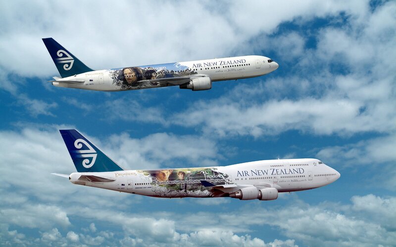 Air New Zealand planes in flight