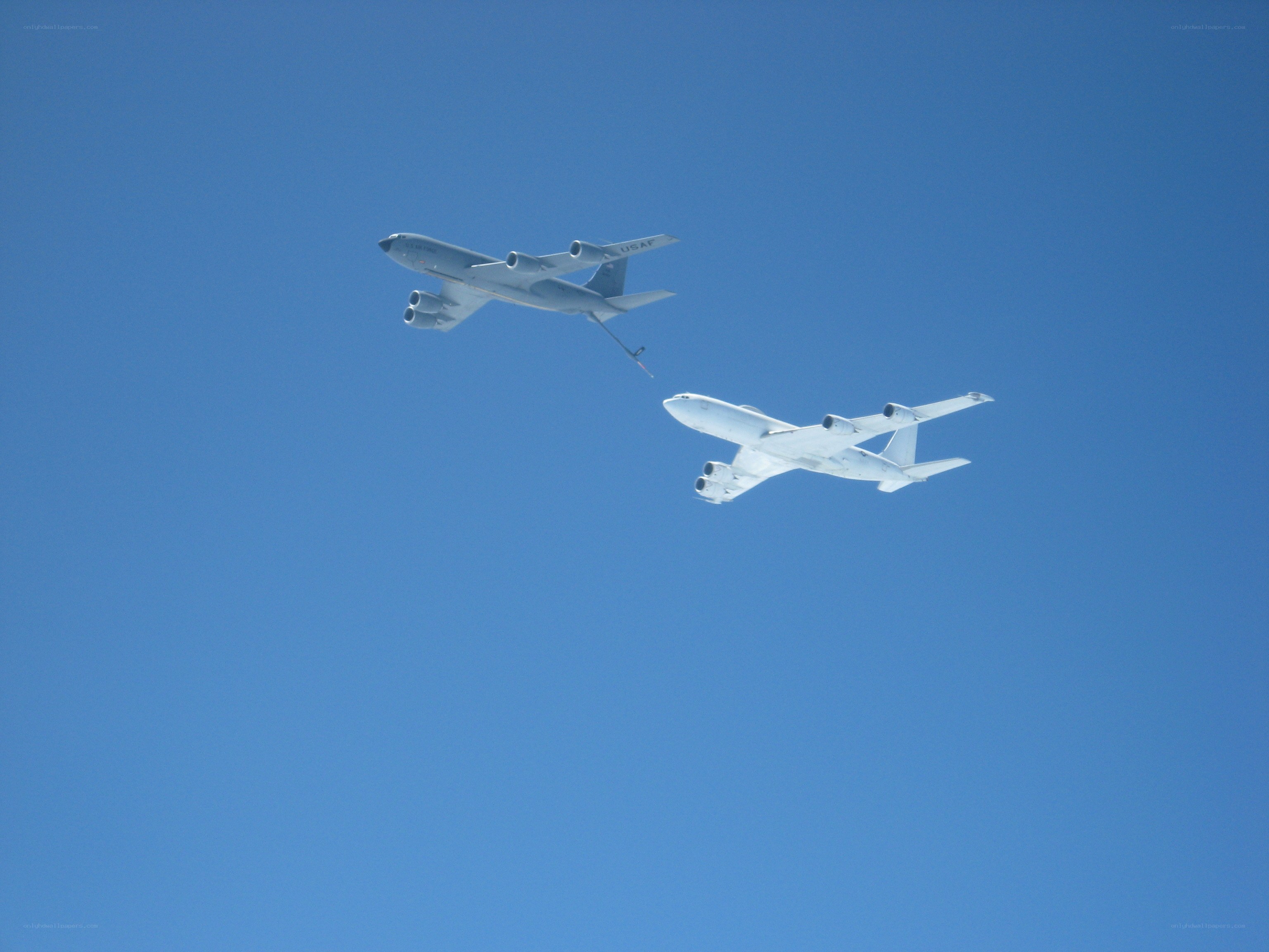 Air refueling in progress