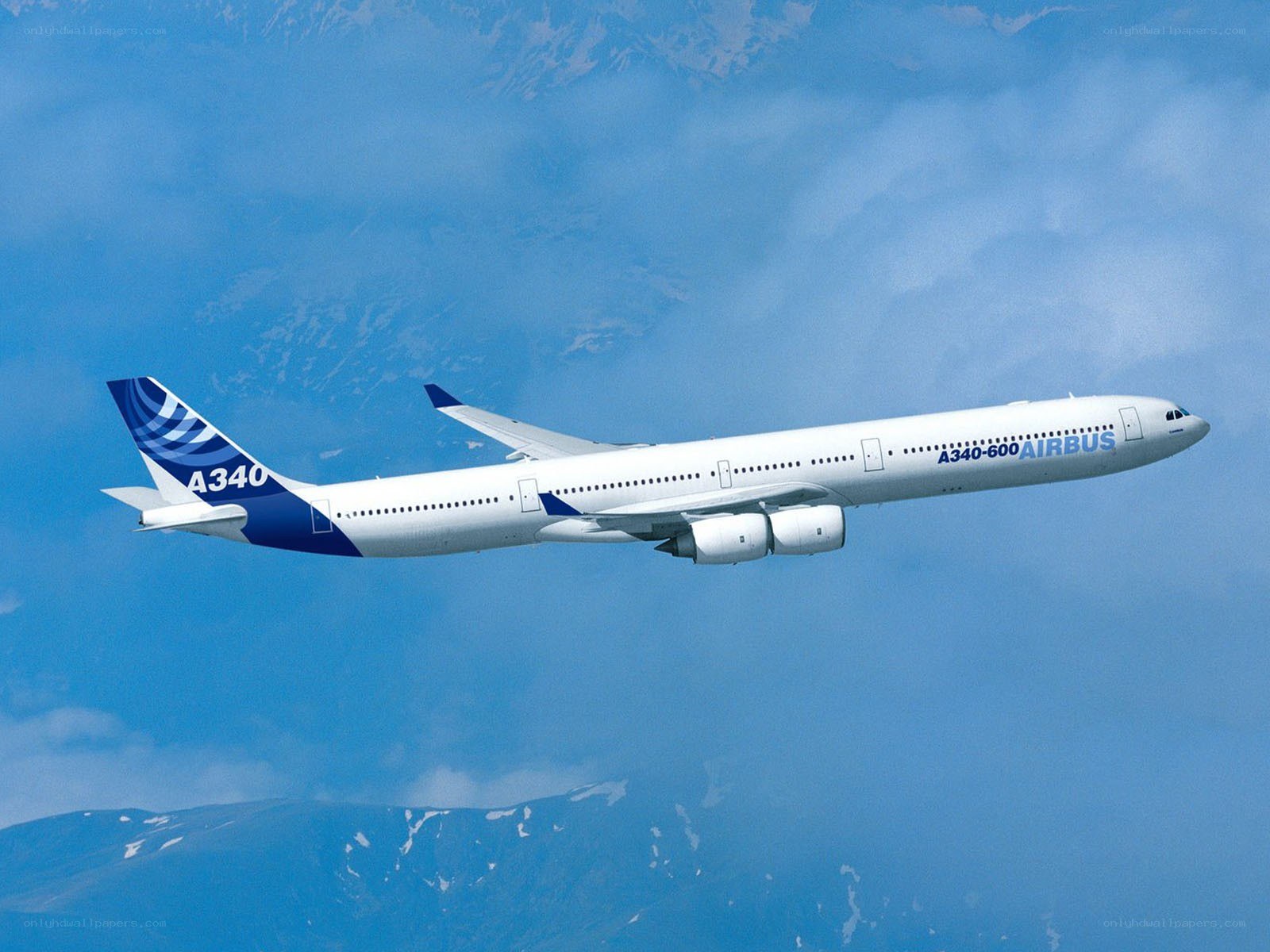 Airbus A340-600 in flight