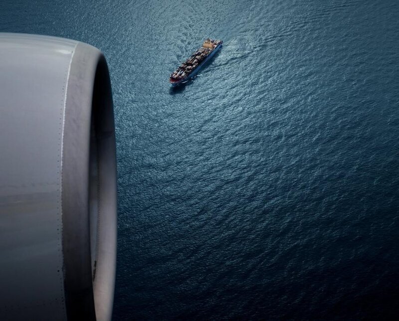 Aircraft engine and cargo ship