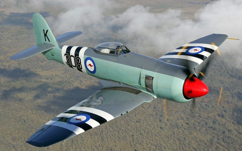 Aircraft in Flight — Green, Dynamic, Afternoon, Photograph